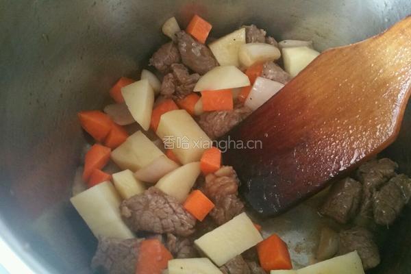 咖喱牛肉饭的做法图解4