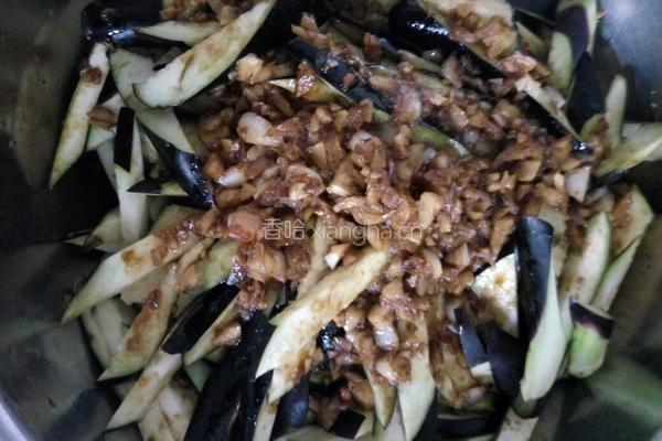 蒜蓉蒸茄条的做法图解5