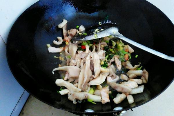 肉炒平菇的做法图解5
