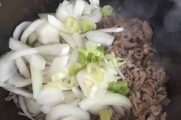 洋葱爆羊肉的做法图解4