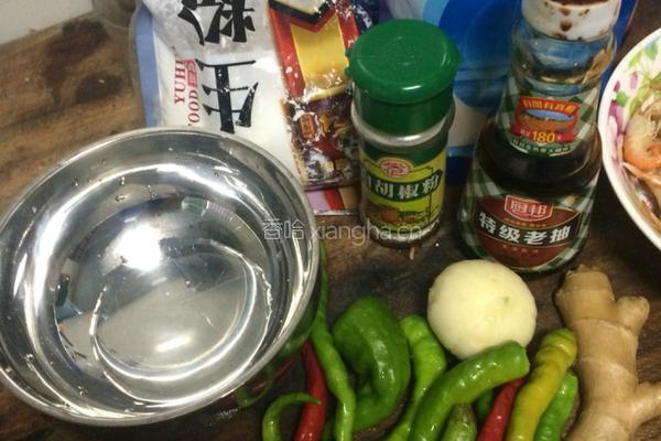 榨菜肉丝的做法图解1