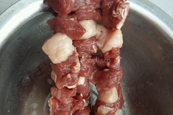 烤羊肉串的做法图解4
