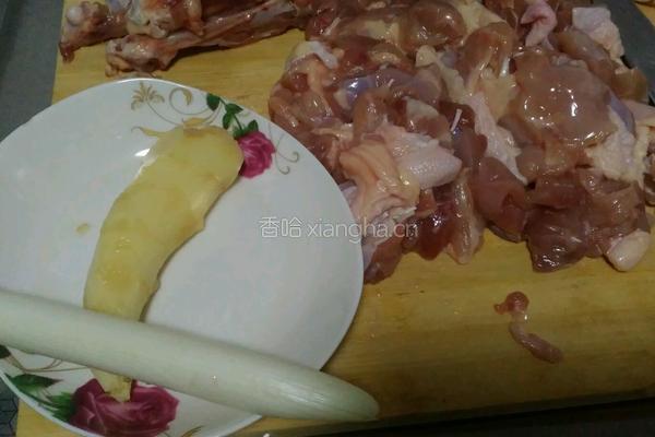 酸姜泡椒鸡的做法图解3