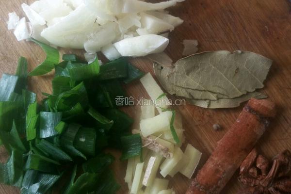 红烧肉豆角炖土豆的做法图解4