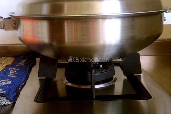 清炖草鸡汤的做法图解3