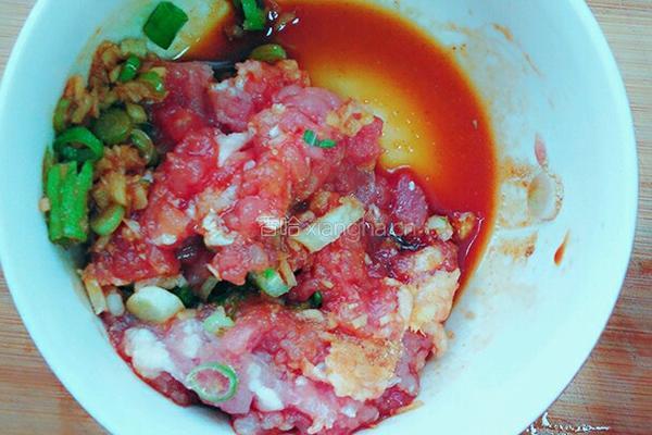 煲肉馅豆腐夹的做法图解2