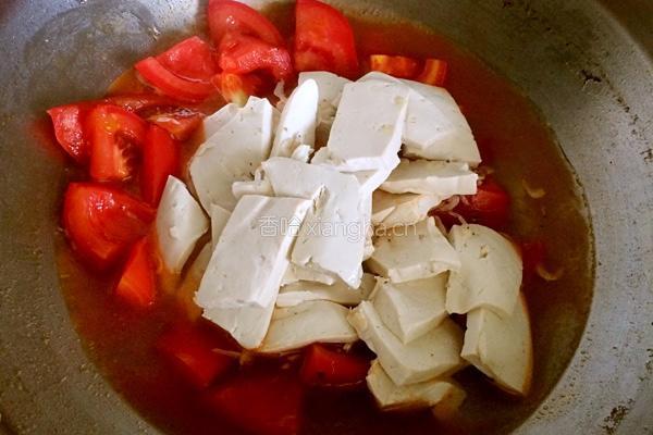 虾米豆腐番茄汤的做法图解6