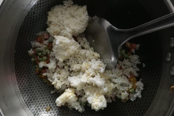 什锦炒饭的做法图解12