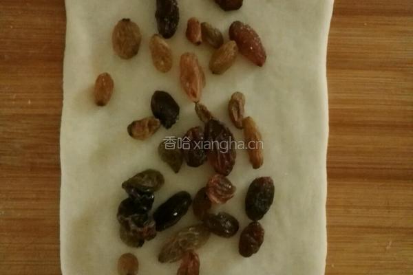 葡萄干小面包的做法图解8
