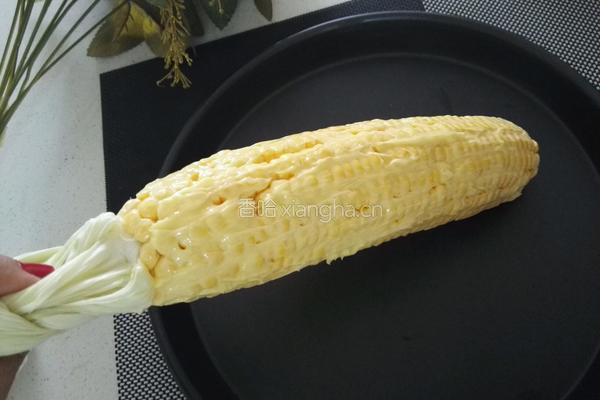 黄油芝士烤玉米的做法图解2