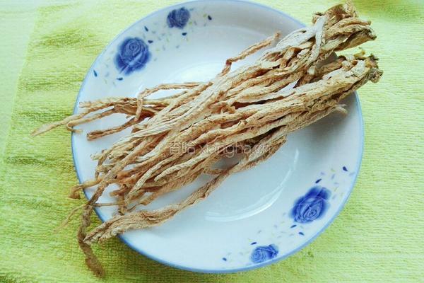 香辣萝卜干的做法图解1