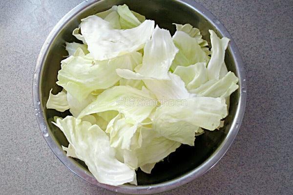 酸辣手撕包菜的做法图解2