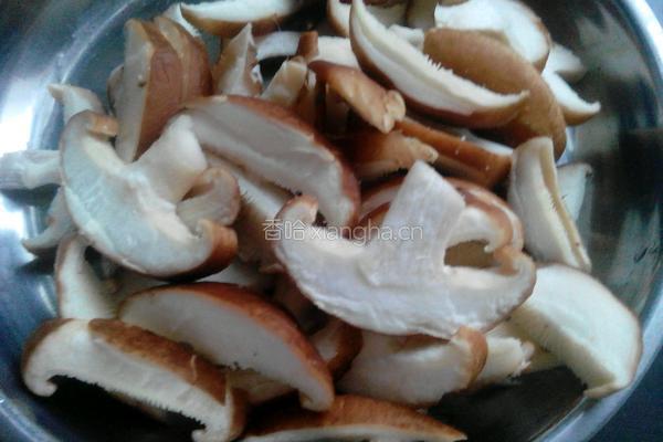 香菇炒肉丝的做法图解3