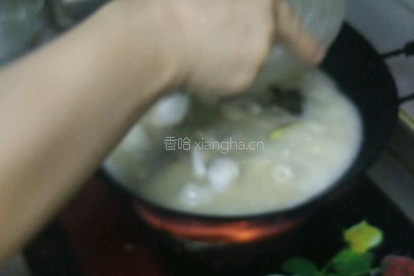 洗头鱼煮饺子鲜汤的做法图解5