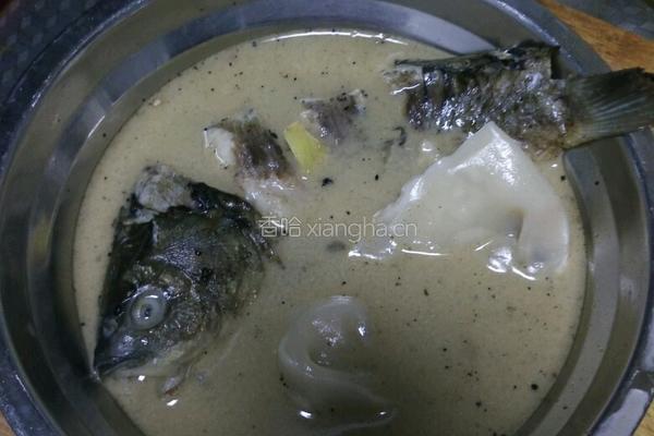 洗头鱼煮饺子鲜汤的做法图解6