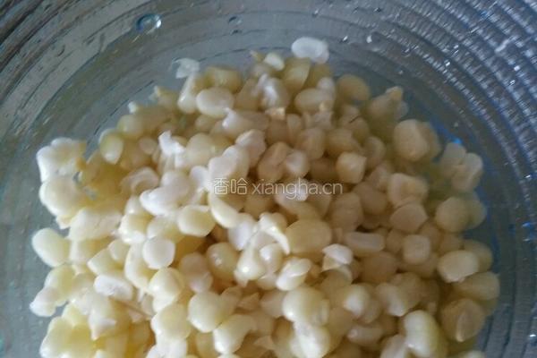 奶香玉米饼的做法图解1