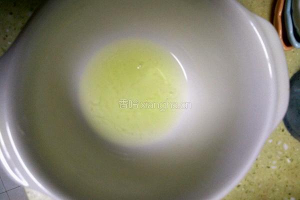 超简单版蒸蛋糕的做法图解1
