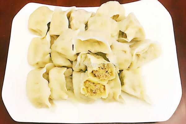 《西瓜皮猪肉饺子》的做法图解30