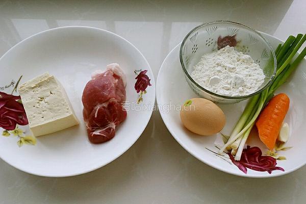 韩式豆腐饼的做法图解1