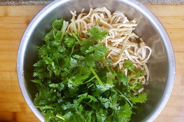 凉拌豆腐皮的做法图解7