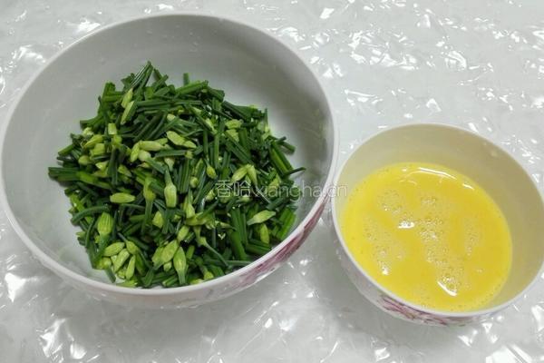 韭菜炒鸡蛋的做法图解2