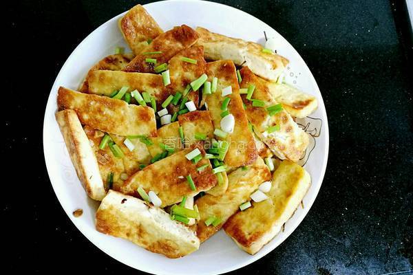油煎豆腐的做法图解3