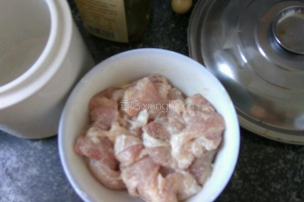 茭白炒肉片的做法图解1