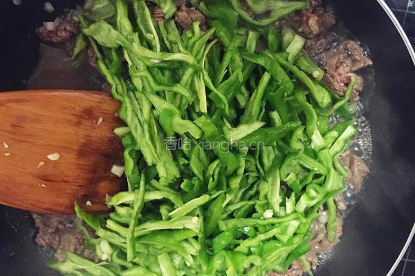 孜然炒肉的做法图解5