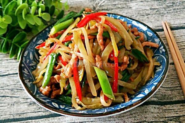 榨菜炒肉丝