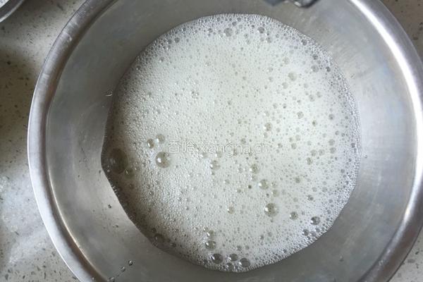 戚风蛋糕的做法图解5