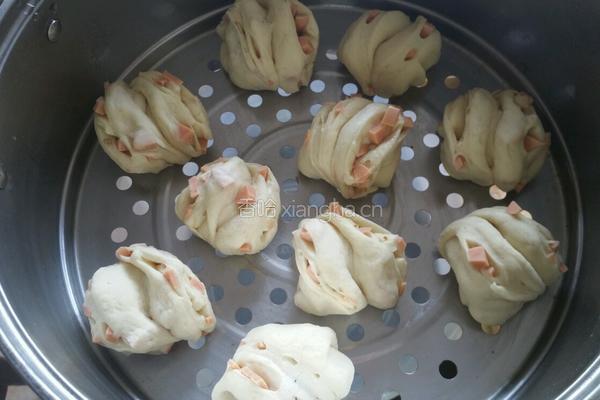火腿小花卷的做法图解7