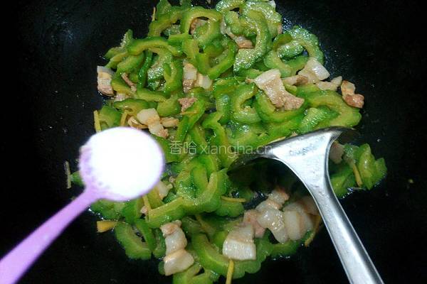 苦瓜炒肉的做法图解6