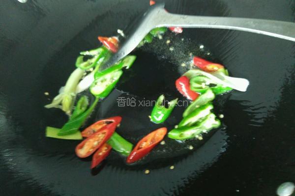 双椒腐竹的做法图解3