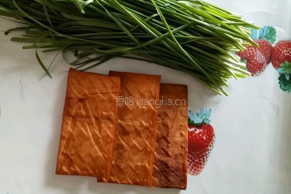 韭菜炒茶干的做法图解1