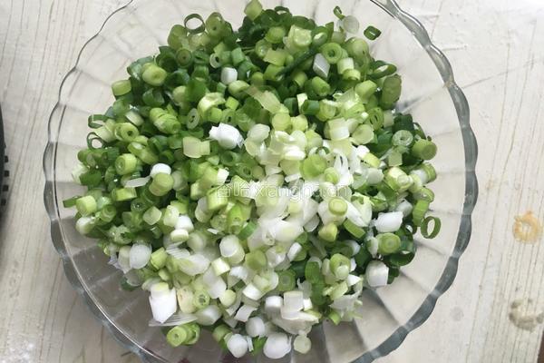 葱油饼的做法图解3