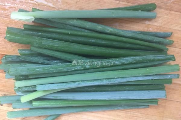 葱油饼的做法图解2