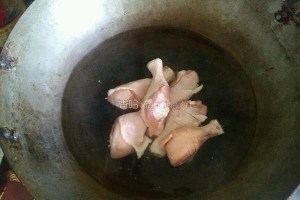 卤鸡腿的做法图解1