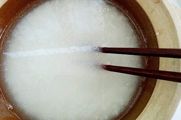 腊肠煲仔饭的做法图解5