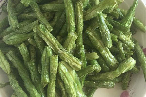 干煸豆角的做法图解4