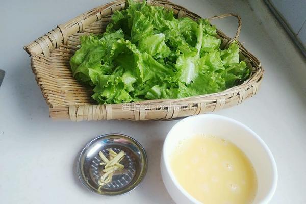 生菜鸡蛋汤的做法图解2