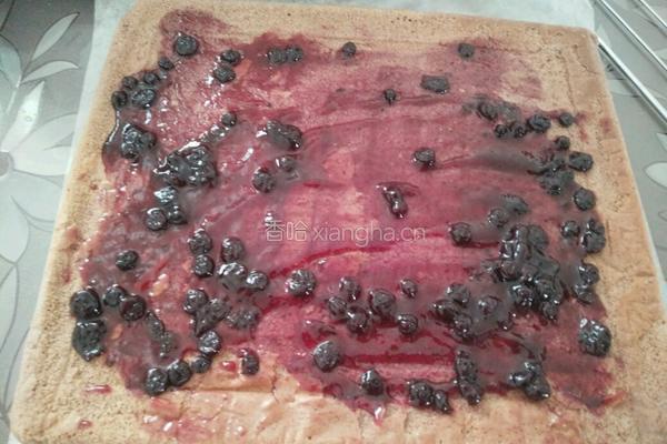 可可蓝莓蛋糕卷的做法图解16