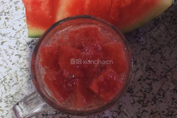 冰镇西瓜饮的做法图解4