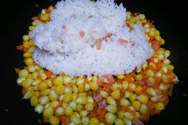 蔬菜粒炒饭的做法图解5
