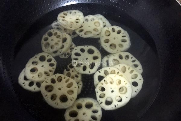凉拌藕片的做法图解2