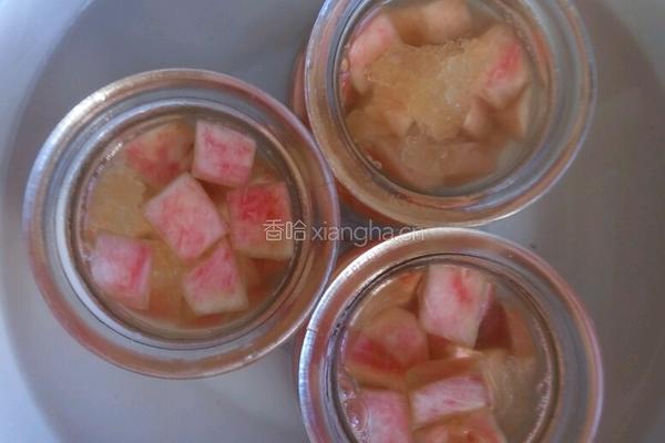 蜜桃炖品的做法图解3