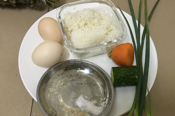 鸡蛋米饭煎饼之（死心踏地）的做法图解1