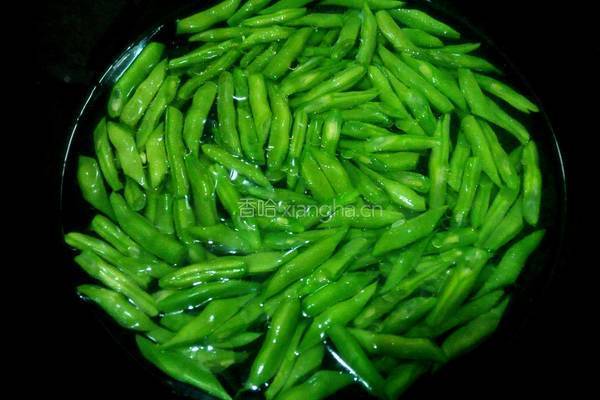 紫苏四季豆炒肉的做法图解4