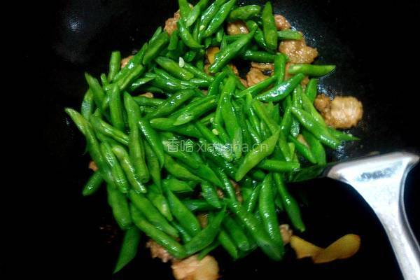 紫苏四季豆炒肉的做法图解6