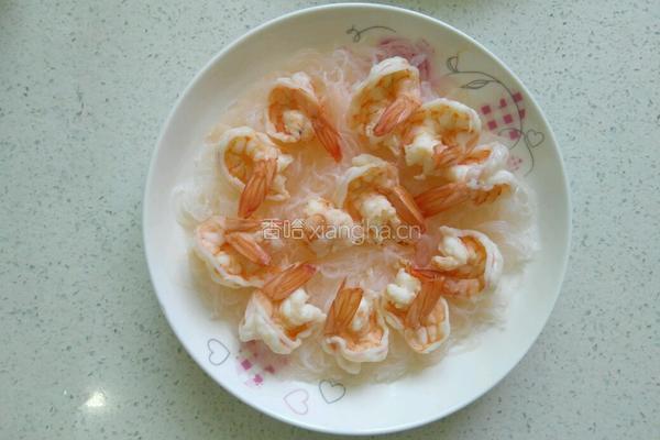 蒜蓉凤尾虾的做法图解2
