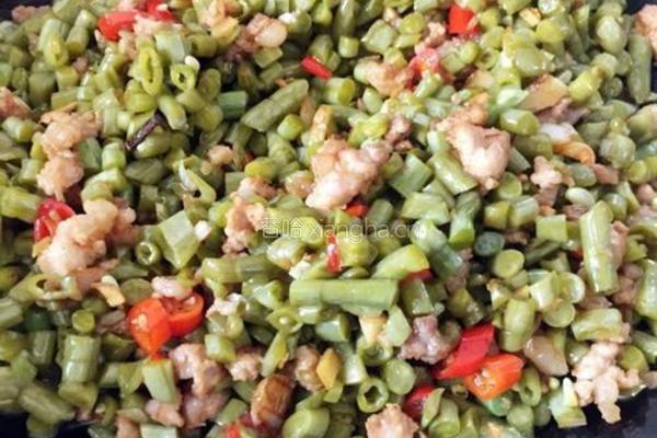 酸豆角炒肉末的做法图解8